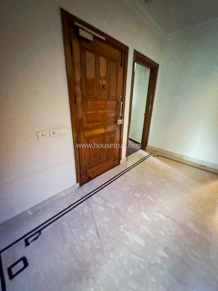 4 BHK Flat For Rent in Defence Colony