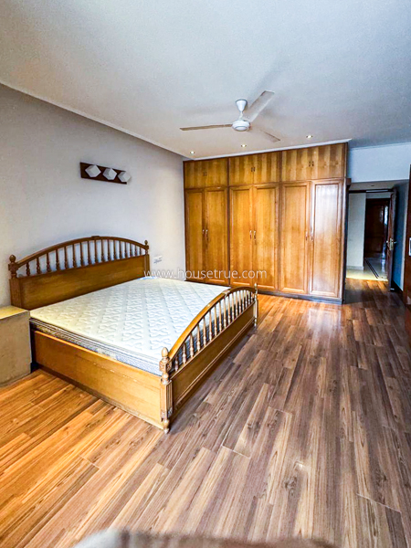 4 BHK Flat For Rent in Defence Colony