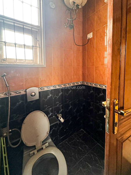 4 BHK Flat For Rent in Defence Colony