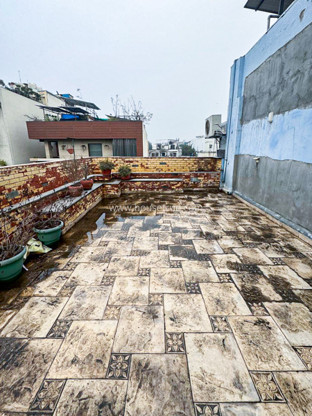 4 BHK Flat For Rent in Defence Colony