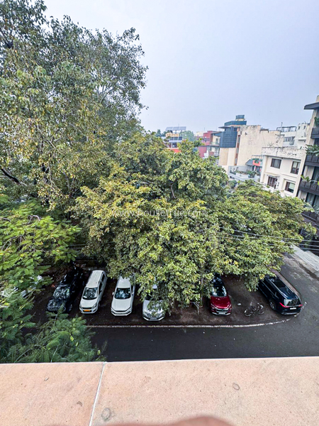 4 BHK Flat For Rent in Defence Colony