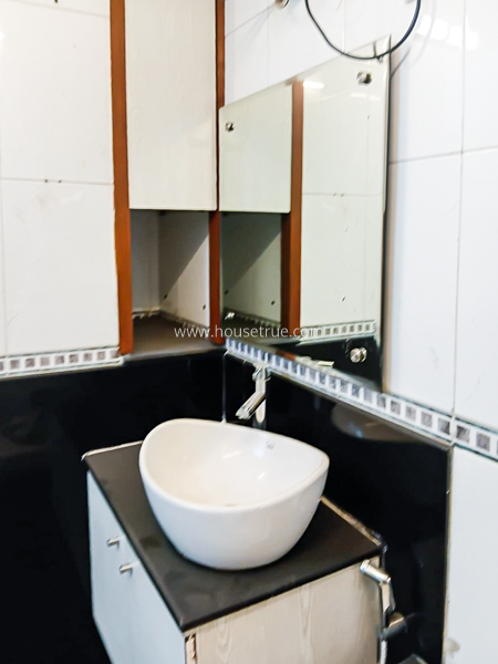 4 BHK Flat For Rent in Defence Colony