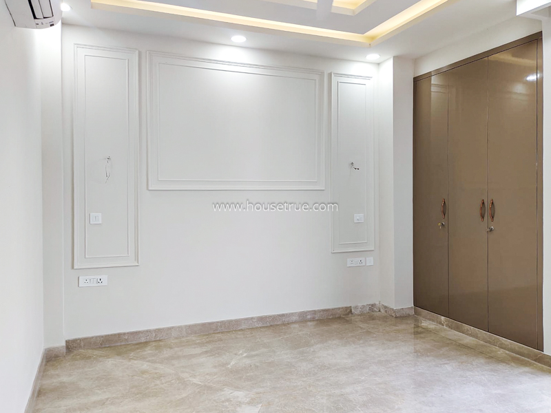 12 BHK Entire-Building For Rent in Green Park
