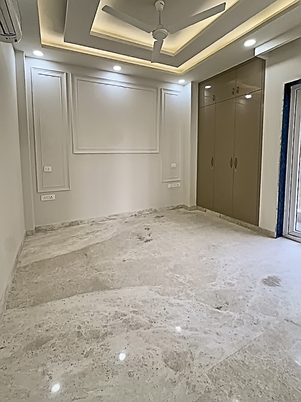 12 BHK Entire-Building For Rent in Green Park