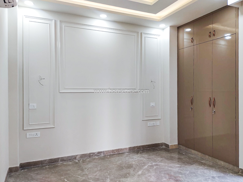 12 BHK Entire-Building For Rent in Green Park