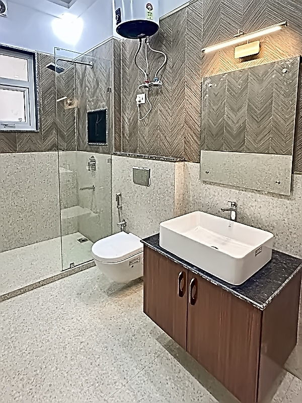 12 BHK Entire-Building For Rent in Green Park