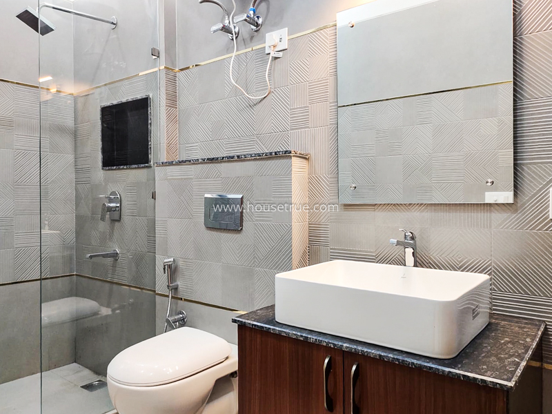 12 BHK Entire-Building For Rent in Green Park