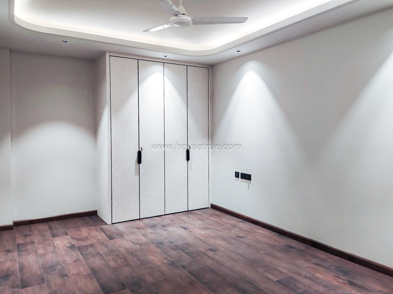 4 BHK Flat For Rent in Hauz Khas