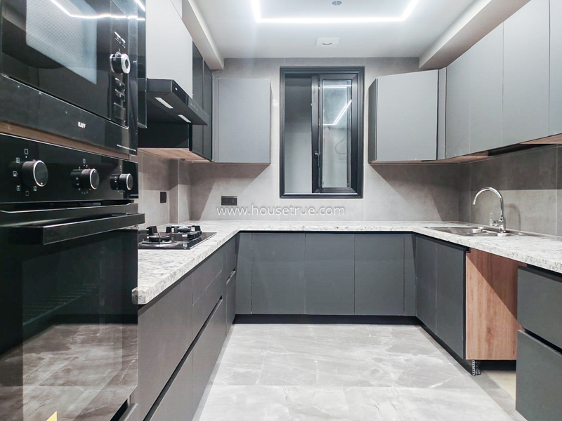 4 BHK Flat For Rent in Hauz Khas