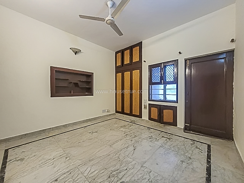 3 BHK Flat For Rent in Panchsheel Enclave