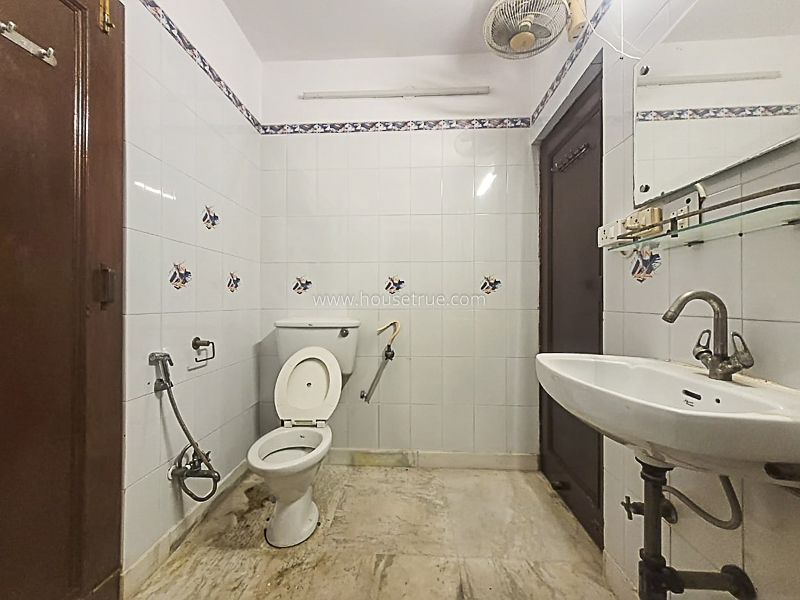 3 BHK Flat For Rent in Panchsheel Enclave