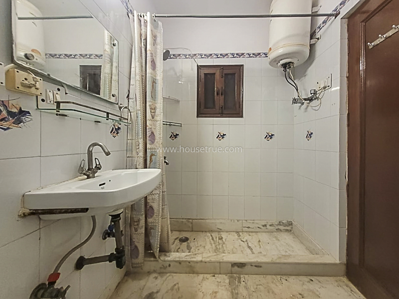 3 BHK Flat For Rent in Panchsheel Enclave