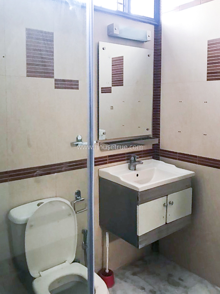 3 BHK Flat For Rent in Defence Colony