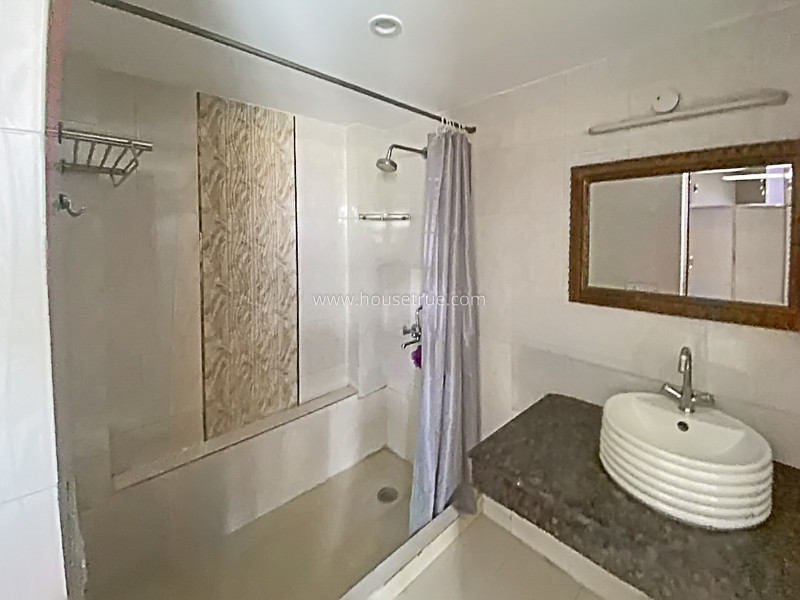 3 BHK Flat For Rent in Gulmohar Park