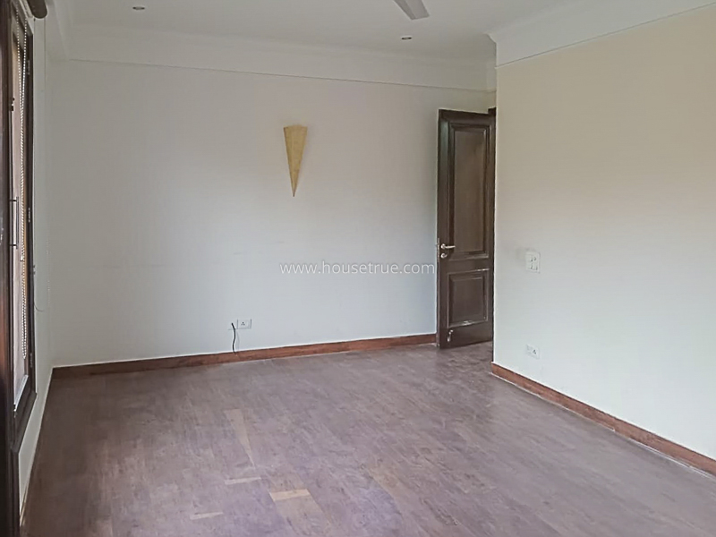 4 BHK Flat For Rent in South Extension 2