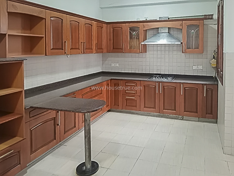 4 BHK Flat For Rent in South Extension 2