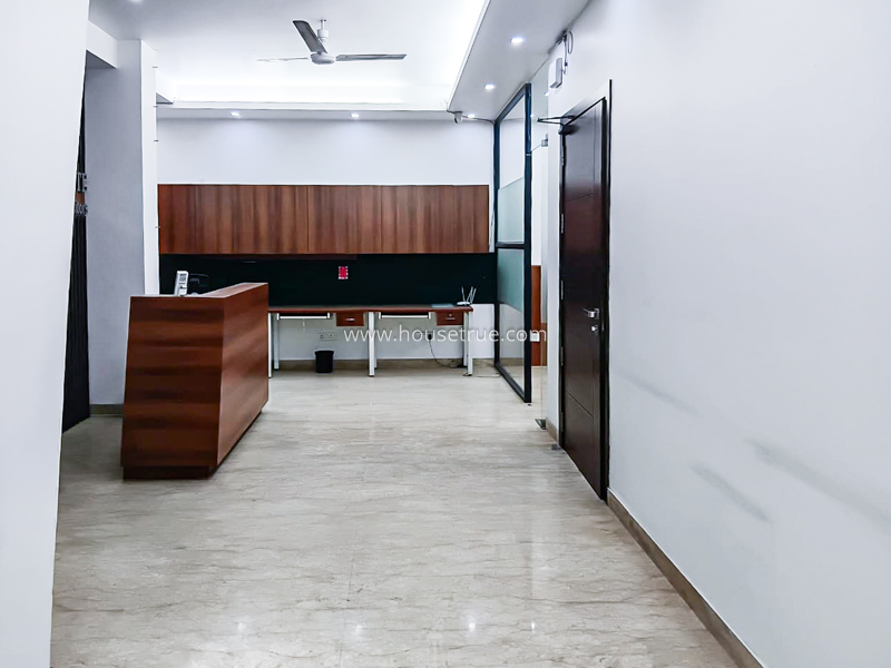 3 BHK Flat For Rent in Defence Colony