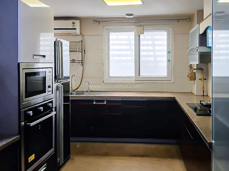 3 BHK Flat For Rent in Defence Colony
