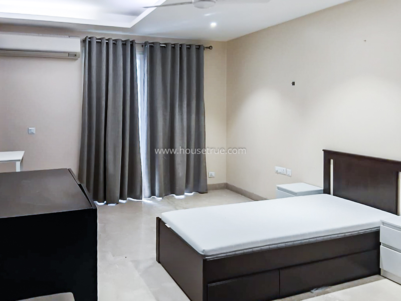 3 BHK Flat For Rent in Defence Colony