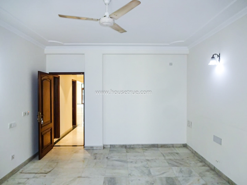 4 BHK Flat For Rent in New Friends Colony
