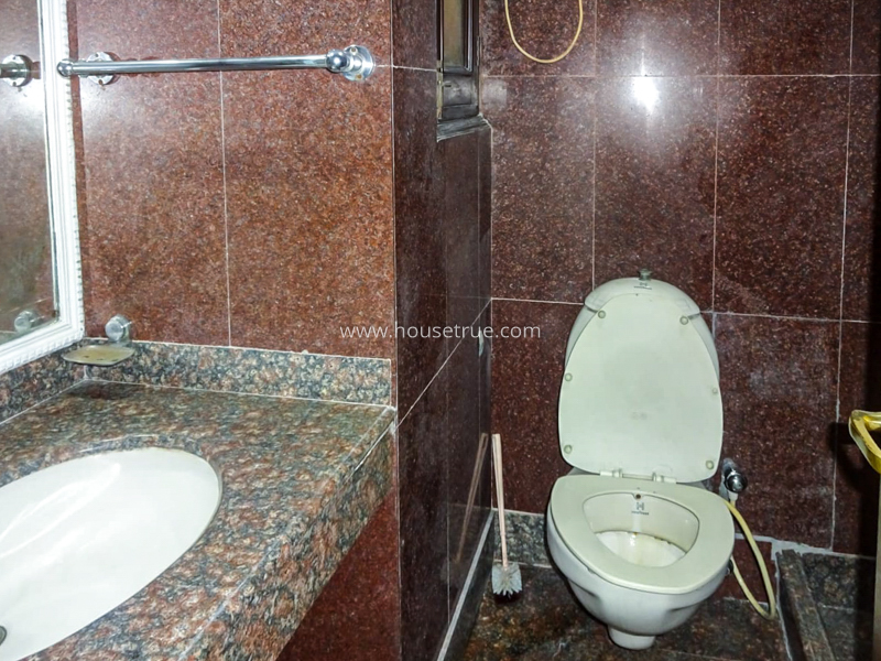 4 BHK Flat For Rent in New Friends Colony