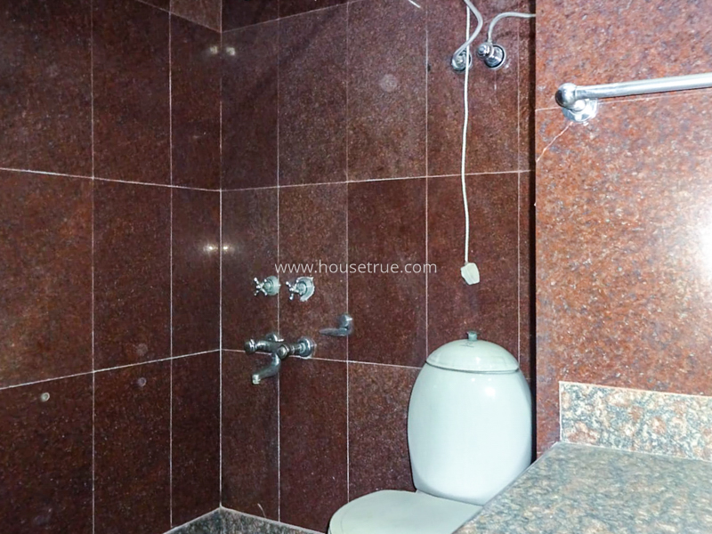 4 BHK Flat For Rent in New Friends Colony