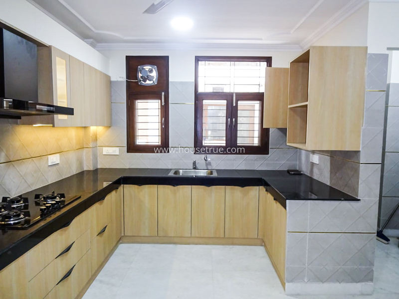 4 BHK Flat For Rent in New Friends Colony