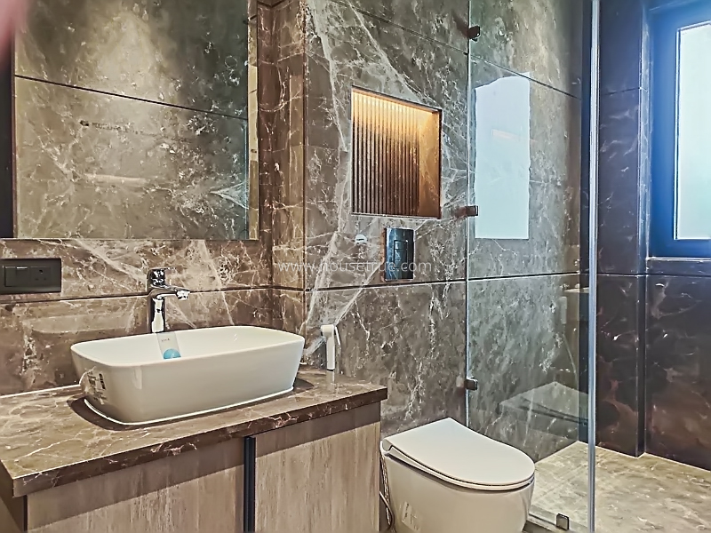 3 BHK Builder Floor For Rent in Safdarjung Development Area