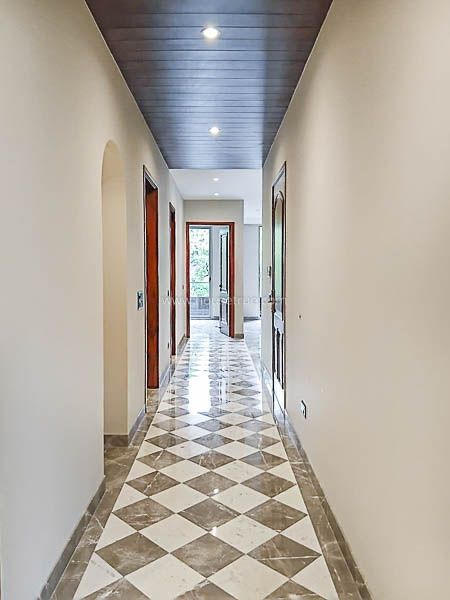 3 BHK Builder Floor For Rent in Defence Colony