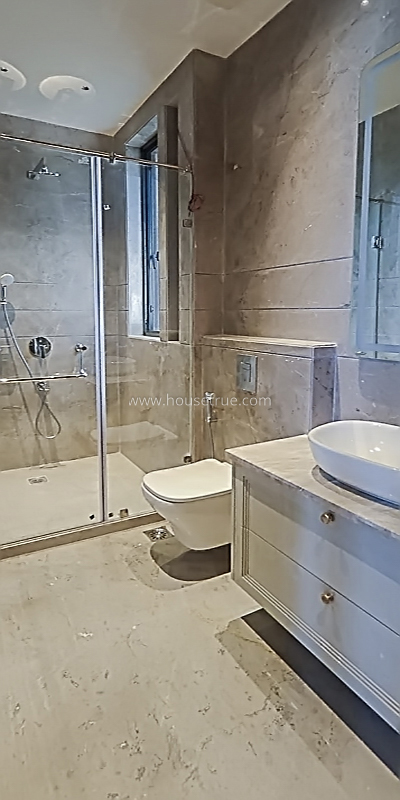 4 BHK Flat For Rent in Defence Colony