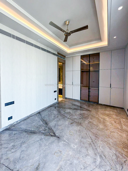 4 BHK Builder Floor For Rent in Green Park