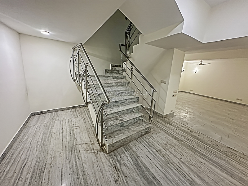 4 BHK Flat For Rent in Greater Kailash Part 1