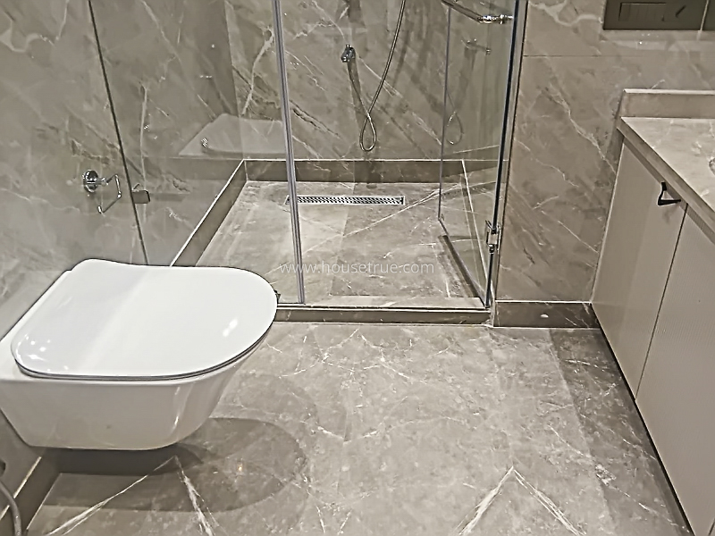 4 BHK Flat For Rent in Defence Colony