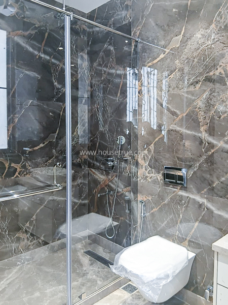 4 BHK Flat For Rent in Defence Colony