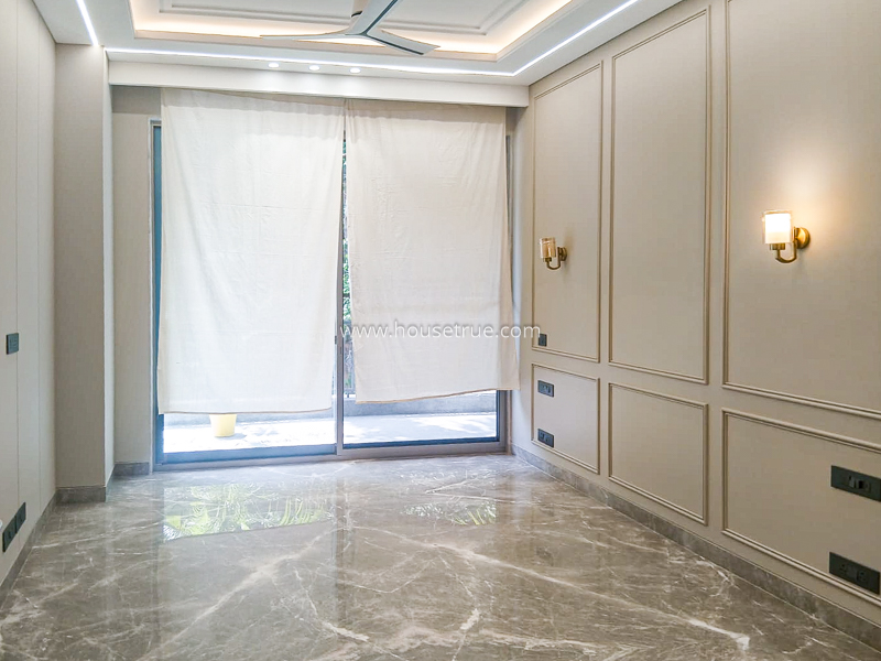 4 BHK Flat For Rent in Defence Colony