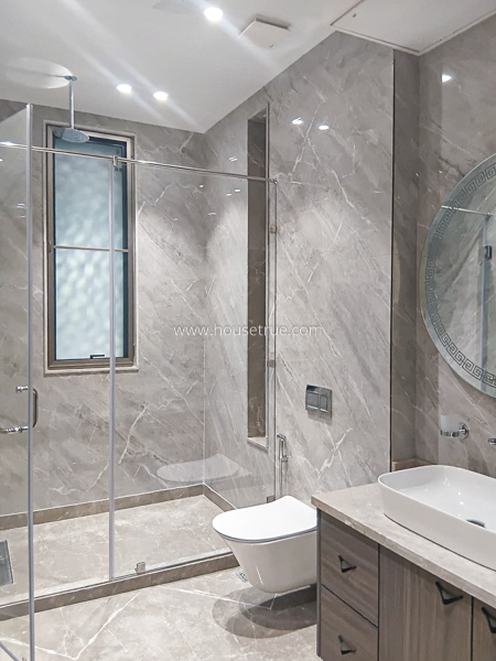 4 BHK Flat For Rent in Defence Colony