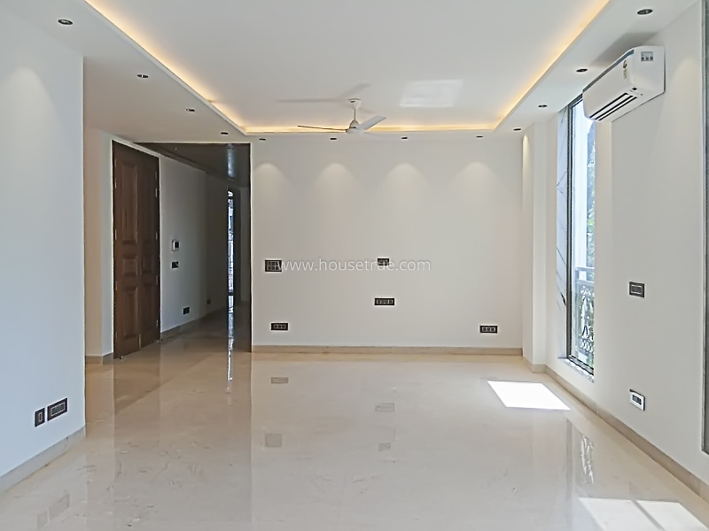 3 BHK Flat For Rent in Defence Colony