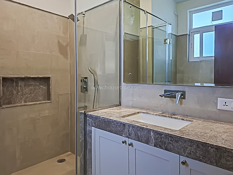 3 BHK Builder Floor For Rent in Shanti Niketan