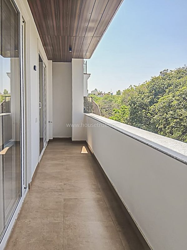 3 BHK Flat For Rent in Defence Colony