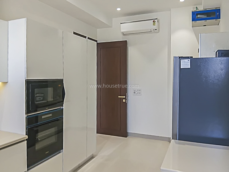 3 BHK Flat For Rent in Defence Colony