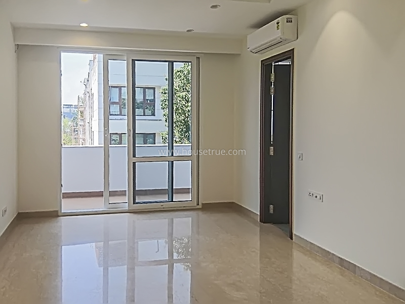 3 BHK Flat For Rent in Defence Colony