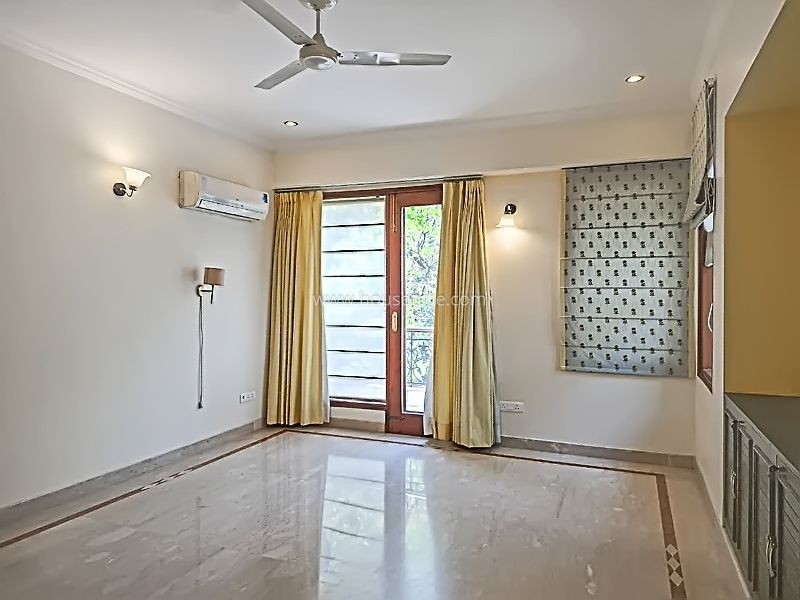 3 BHK Flat For Rent in Shanti Niketan