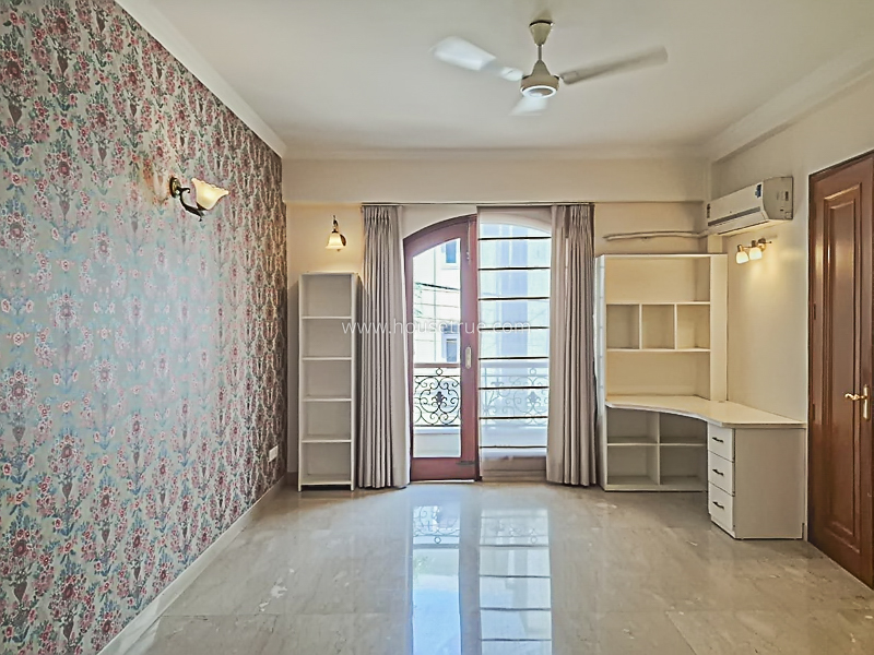 3 BHK Flat For Rent in Shanti Niketan