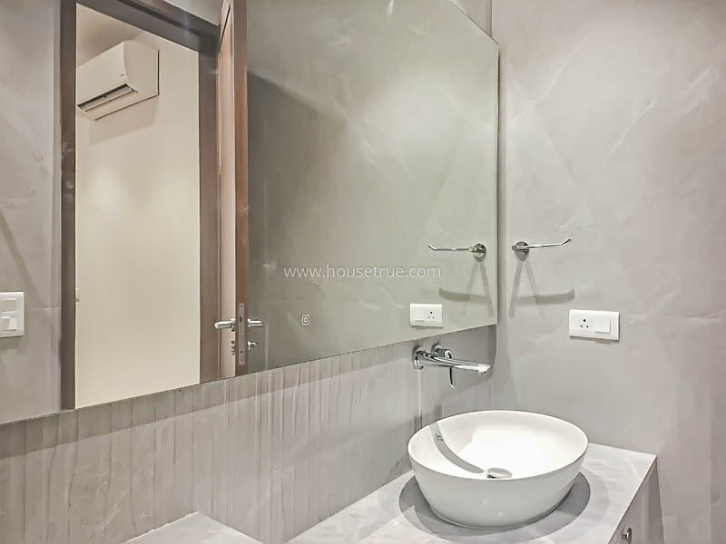 4 BHK Builder Floor For Rent in Gulmohar Park