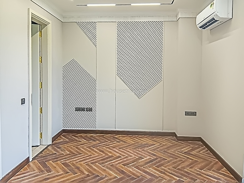 3 BHK Builder Floor For Rent in Defence Colony
