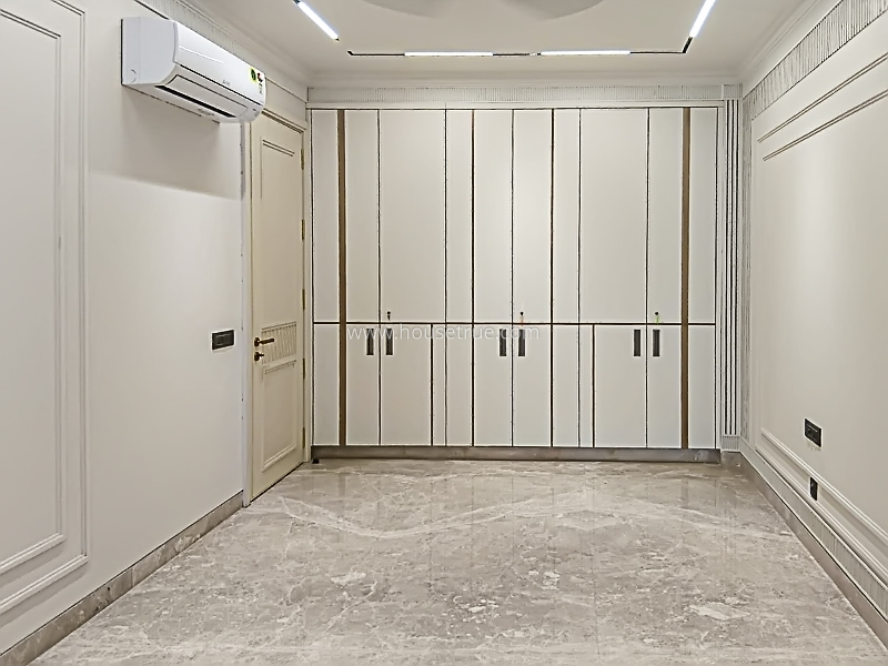 3 BHK Builder Floor For Rent in Defence Colony