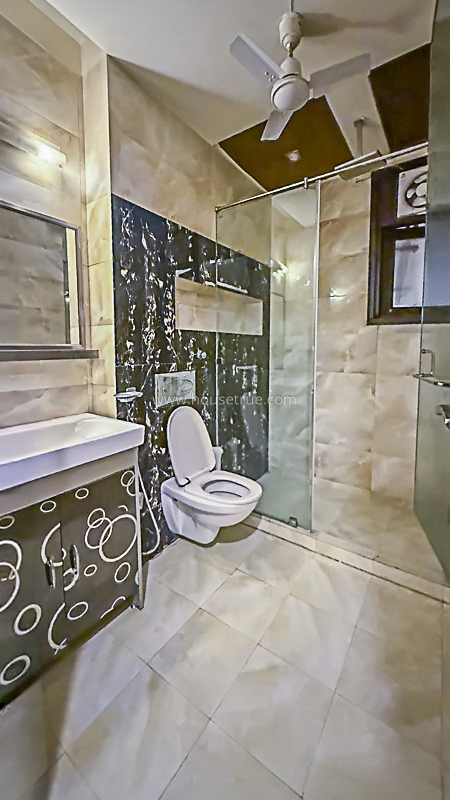 3 BHK Builder Floor For Rent in Greater Kailash Part 3