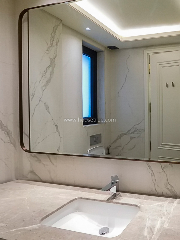 3 BHK Builder Floor For Rent in Defence Colony
