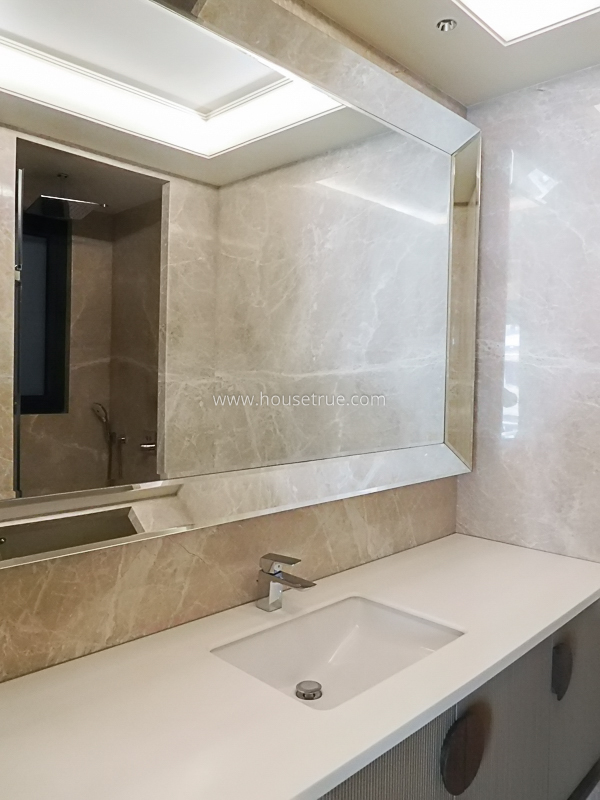 3 BHK Builder Floor For Rent in Defence Colony
