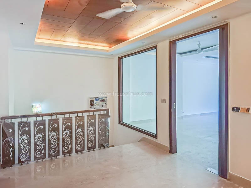 4 BHK Builder Floor For Rent in Shanti Niketan